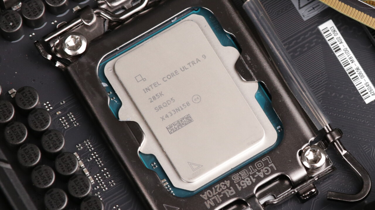 Core Ultra 9 285K: la nuova ammiraglia di Intel brilla per la sua assenza