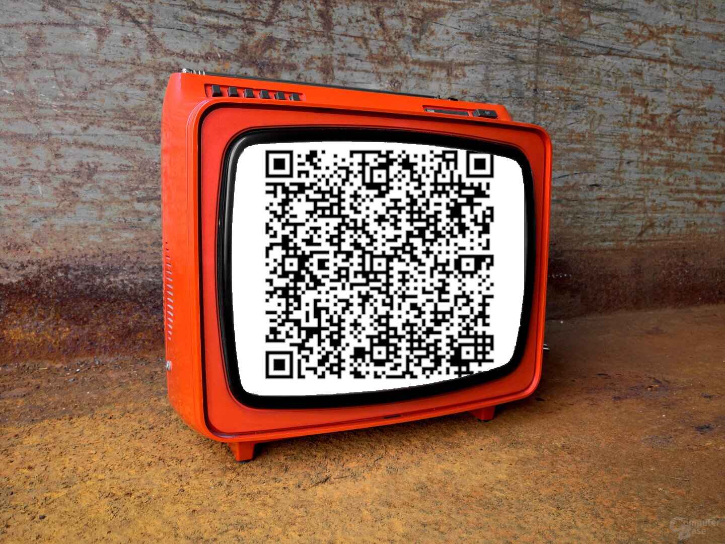 A TV that displays a QR code. (Image: Photomontage: TV by Andreas Merchel with QR code inserted)