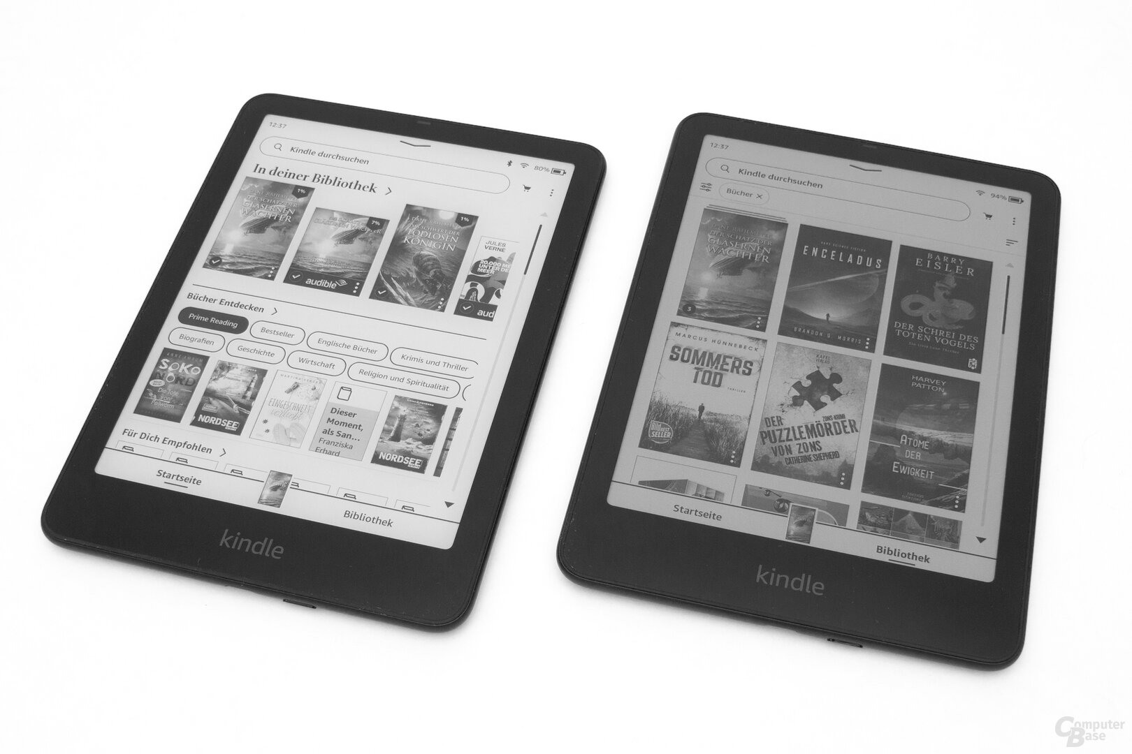 Comparación entre Kindle Paperwhite (izquierda) y Kindle Colorsoft (derecha)