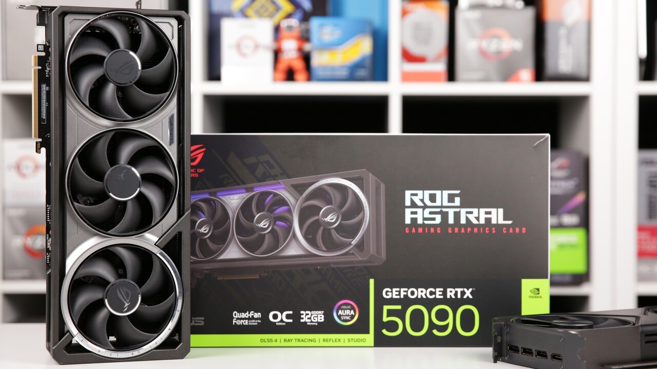 ROG GEFORCE RTX 5090 ASTRAL TESTISSÄ: 3 kg:n mukautettu muotoilu 4 tuulettimella