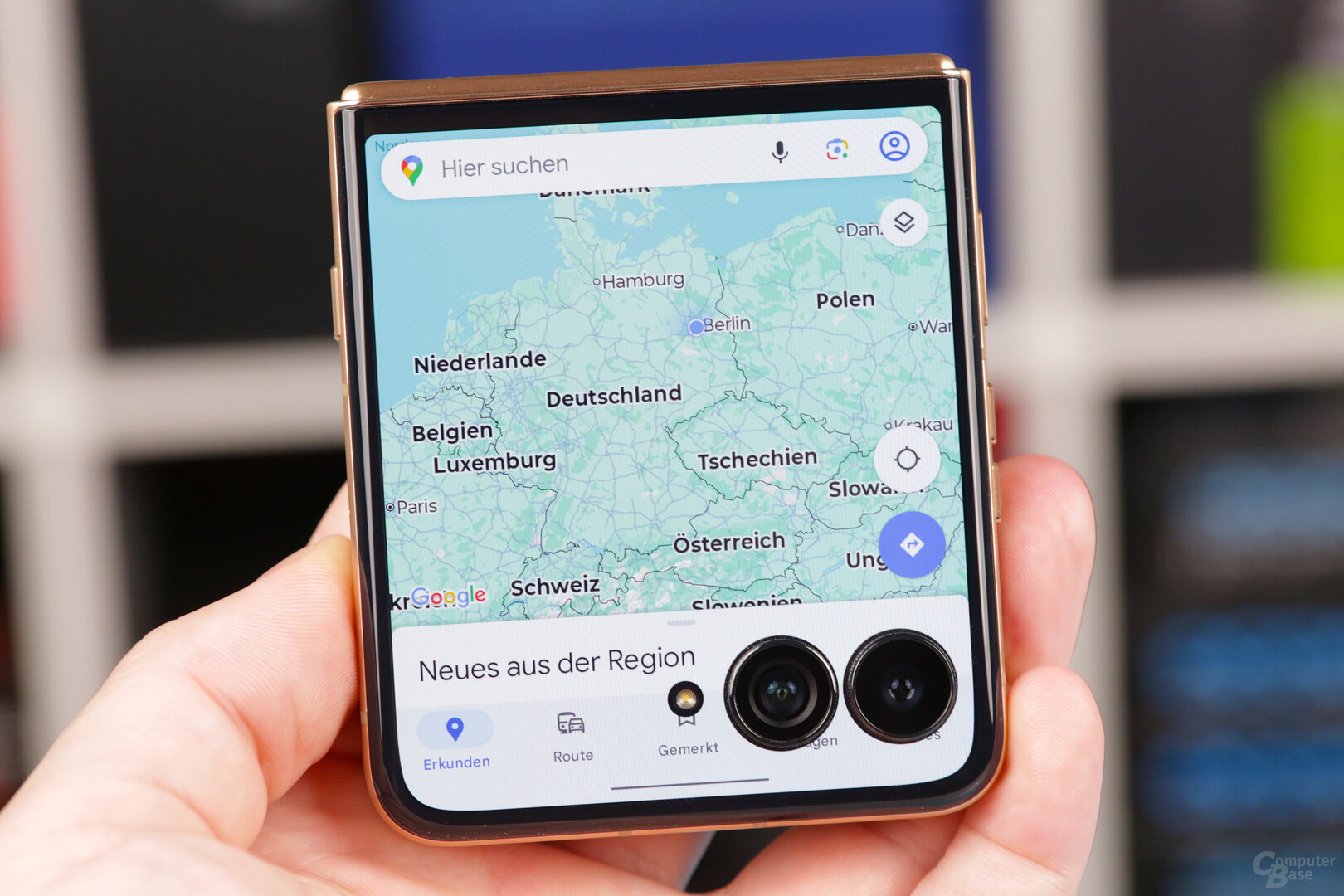 7-inch display with a small fold