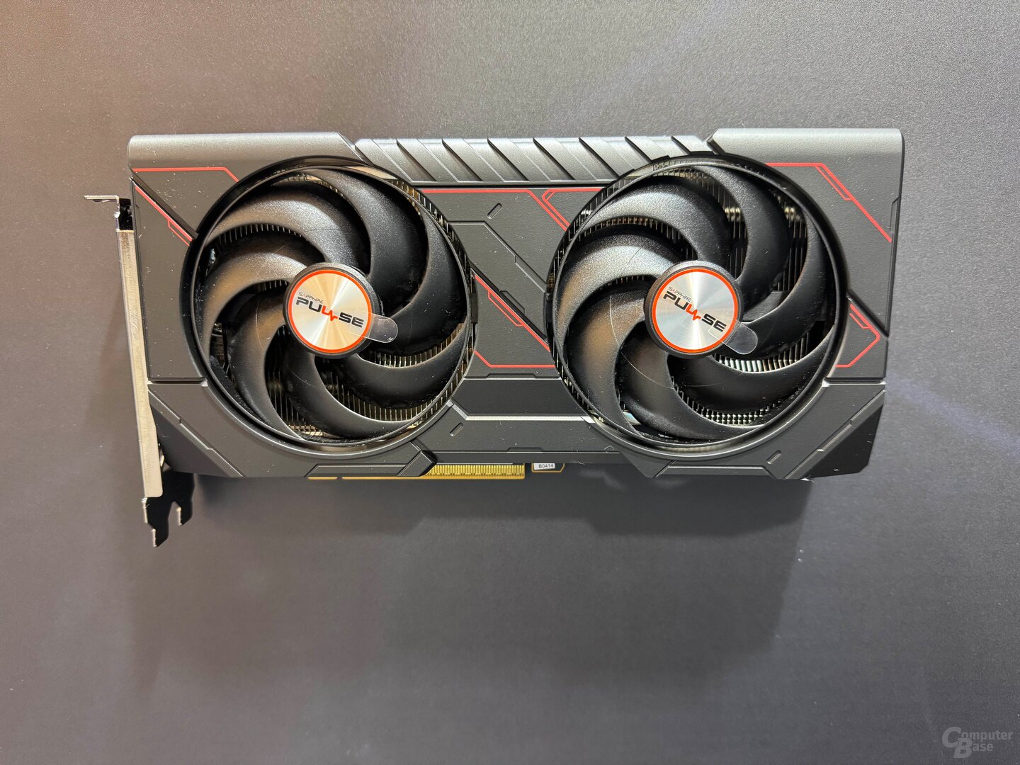 Sapphire Pulse Radeon RX 9060 XT