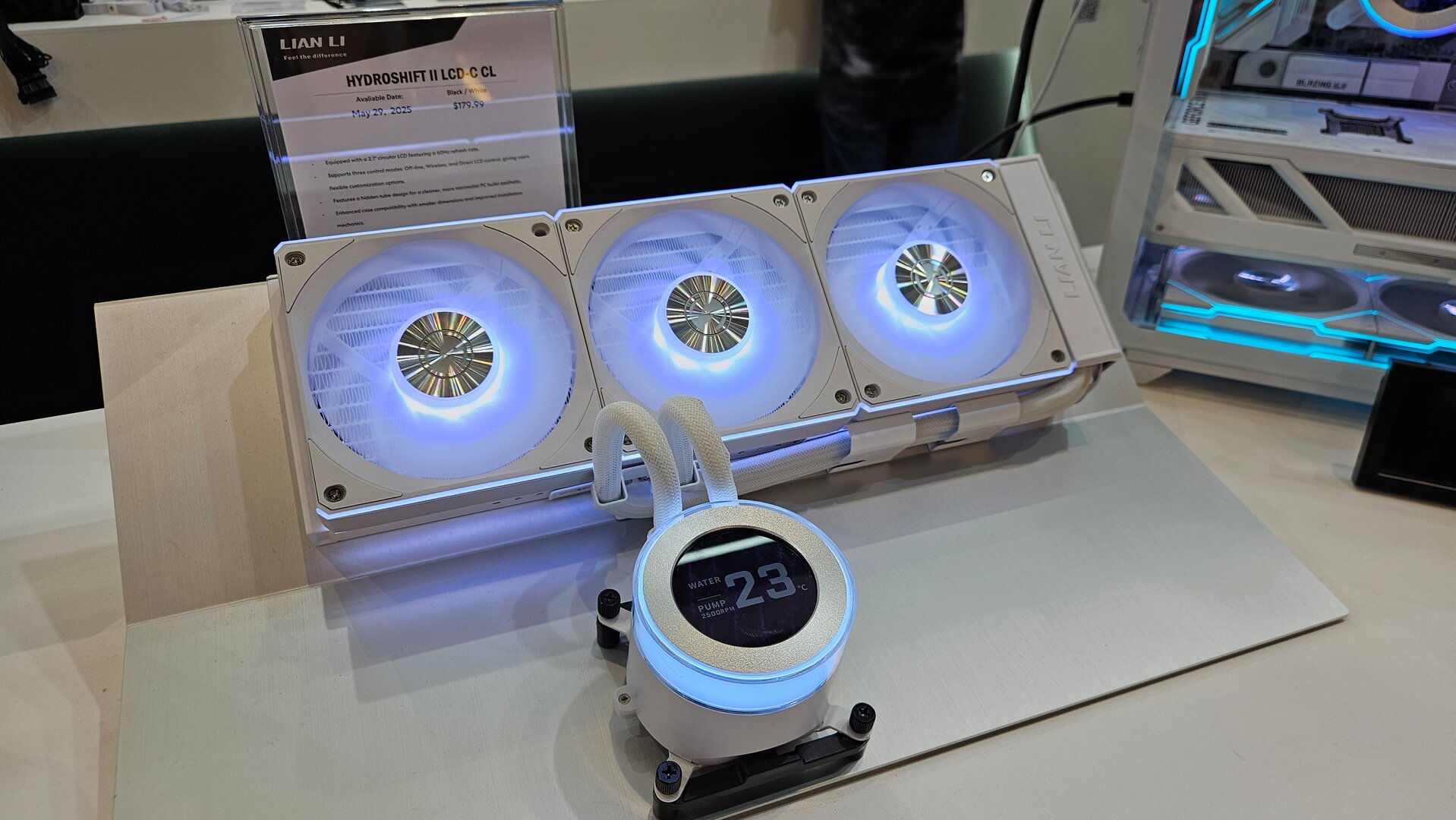 Lian Li Hydroshift II LCD-C CL