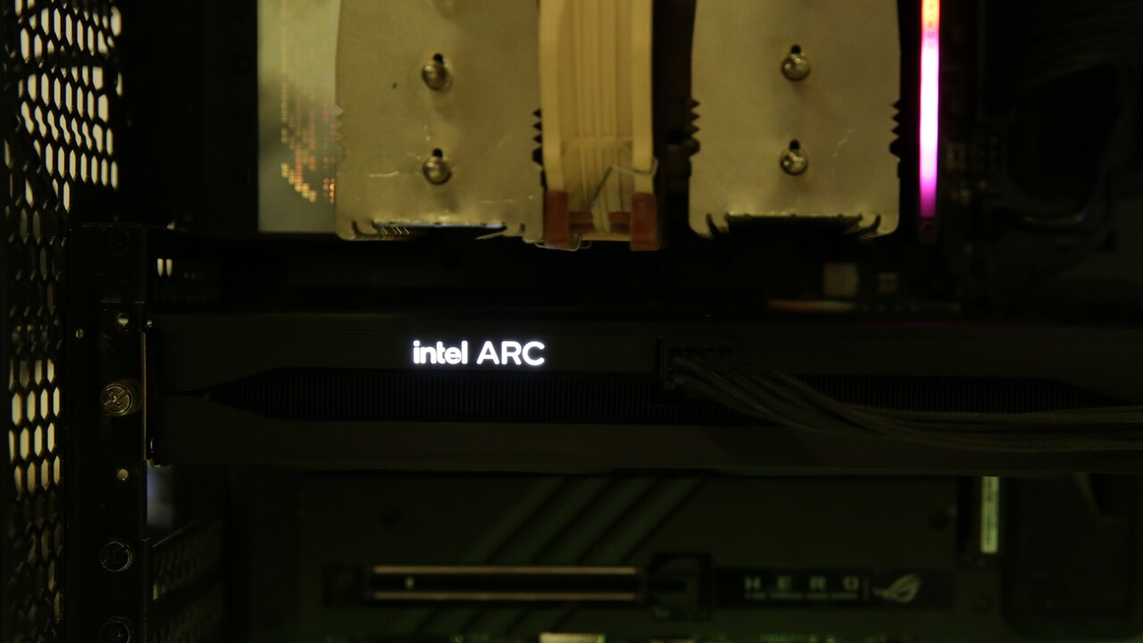Intel Arc: le partenaire doit planifier la carte graphique avec deux fois B580 et 48 Go